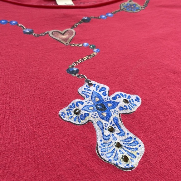 Lucky Tees with jeweled cross necklace print - Picture 2 of 6